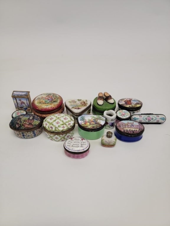 ANTIQUE ENAMEL / PORCELAIN BOXES, PATCH, SNUFF ETC - 2