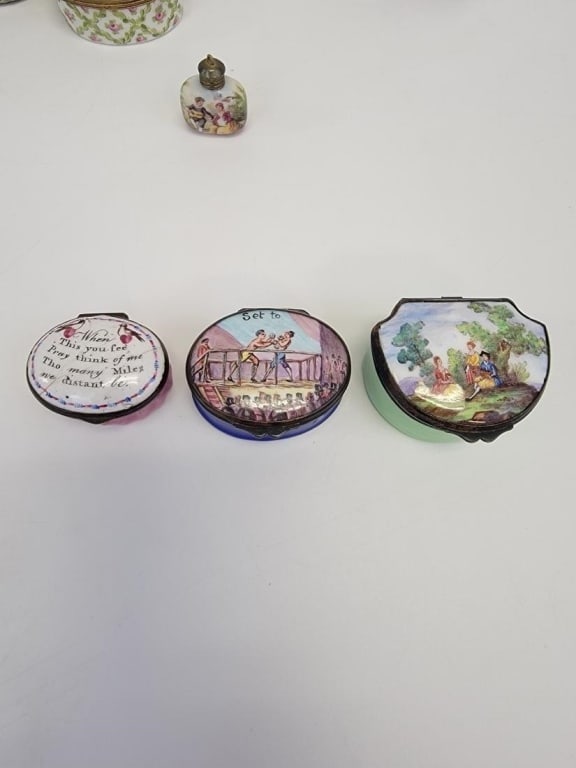 ANTIQUE ENAMEL / PORCELAIN BOXES, PATCH, SNUFF ETC - 4