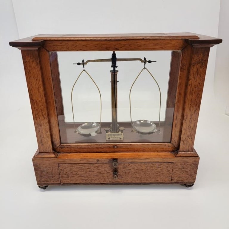ANTIQUE H KOHLBUSCH BALANCE SCALE (1 of 6)