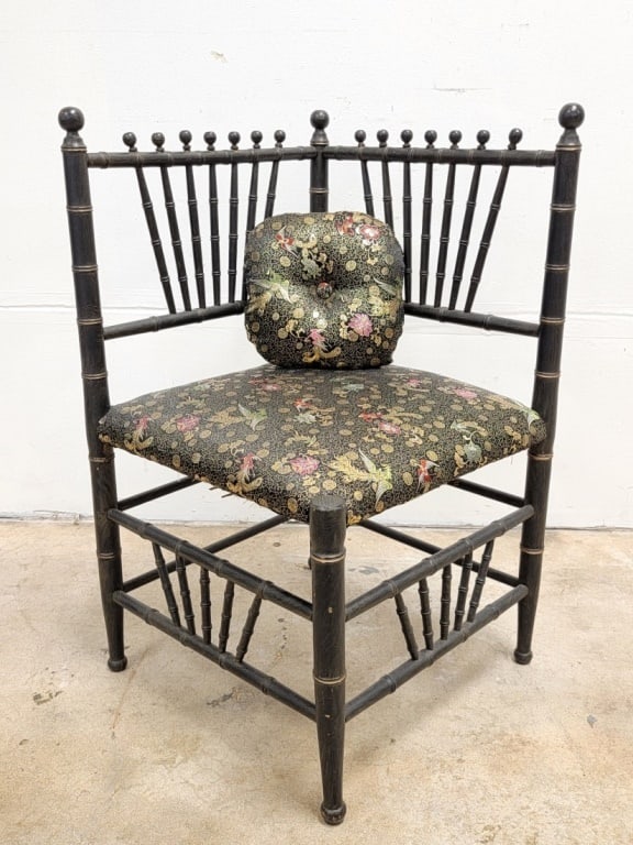 ANTQ AESTHETIC MOVEMENT FAUX BAMBOO CORNER CHAIR: Antique petite late Victorian / Aesthetic movement faux bamboo carved wood corner chair with a black lacquer finish, gold tone highlights, and modern Chinese-style upholstery. Measures a total of 28"