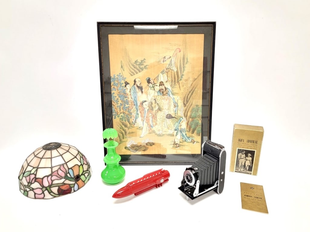 LOT: AGFA CAMERA, JADEITE / LEADED GLASS, 5 PCS (1 of 17)