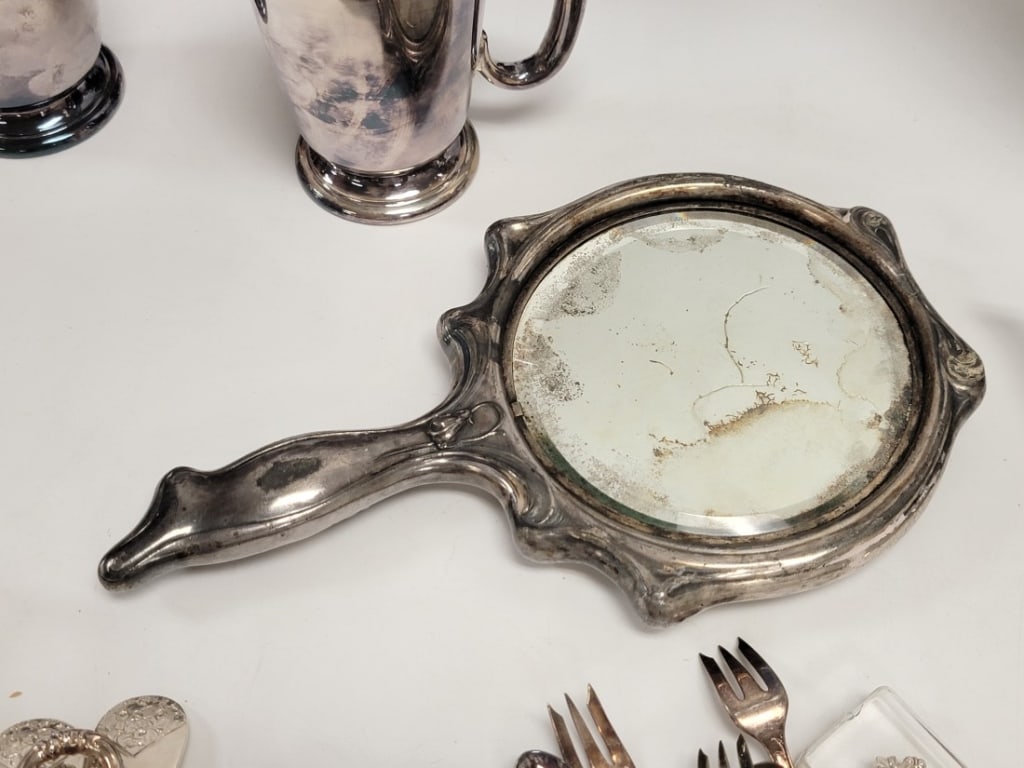 ASSORTED ESTATE SILVER PLATED UTENSILS & TABLEWARE - 17