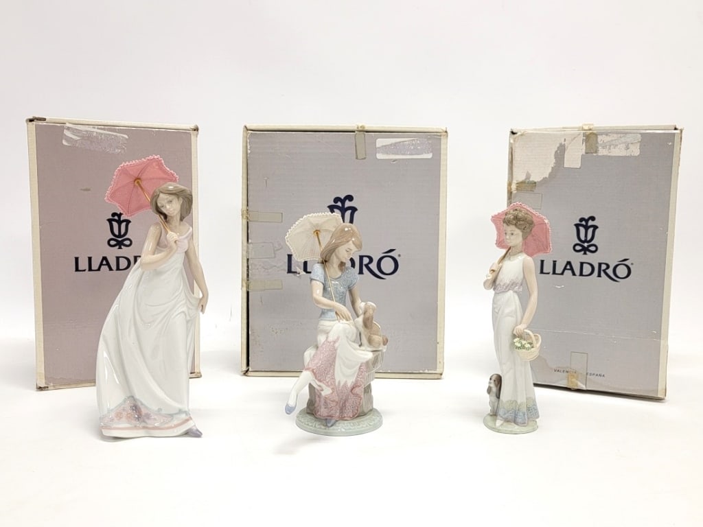 THREE LLADRO PORCELAIN FIGURES UMBRELLA LADIES (1 of 15)