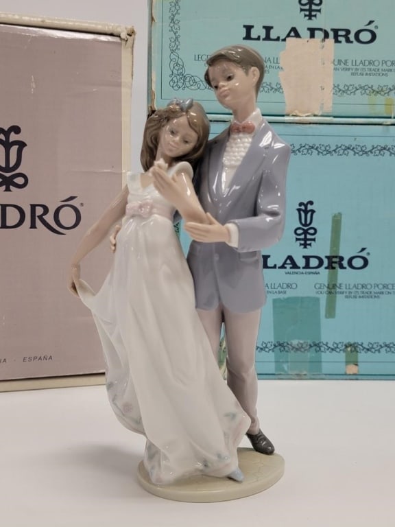 FIVE LLADRO PORCELAIN FIGURINES, CENTAURS ETC. - 14