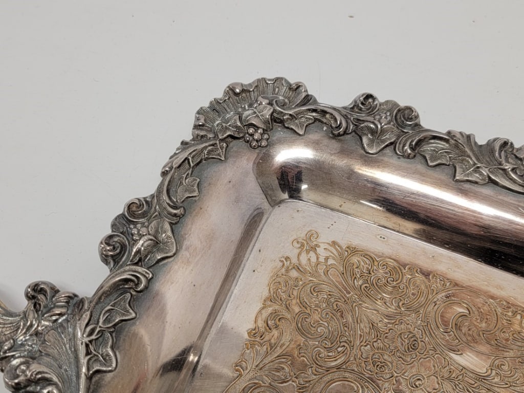 LARGE WILCOX SILVER PLATED SERVING TRAY PLATTER - 7