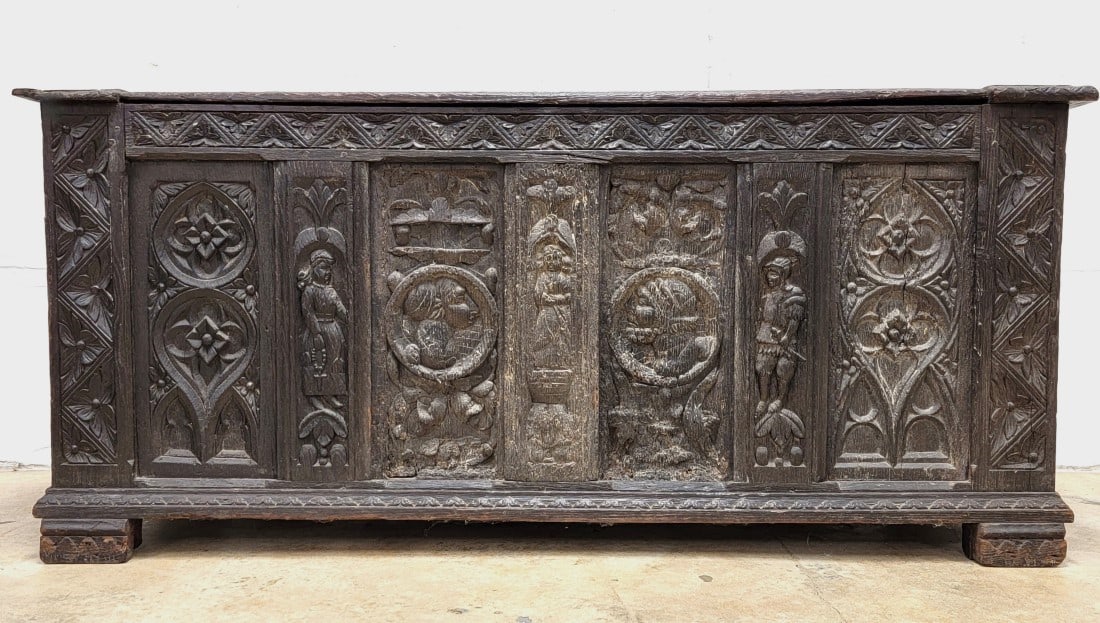 LATE 17TH C CONTINENTAL CARVED OAK COFFER / CHEST (1 of 20)