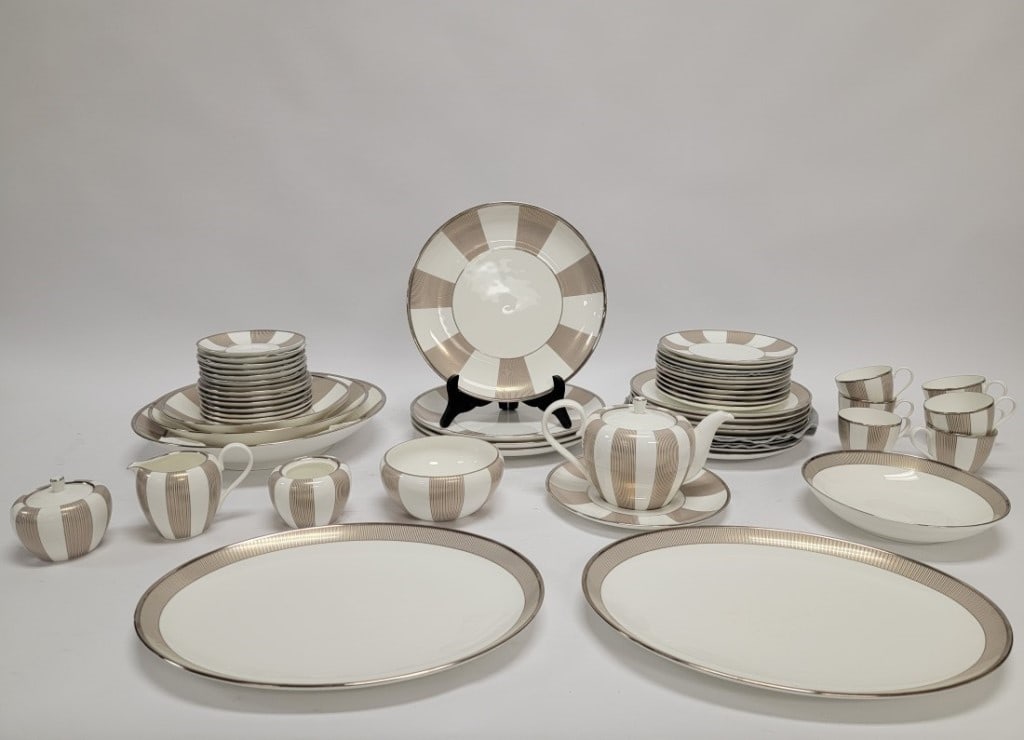 TIFFANY & CO "PALLADIUM" PORCELAIN DINNERWARE, 55p (1 of 8)