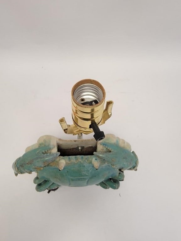 GLAZED CERAMIC CRAB FORM TABLE LAMP - 7