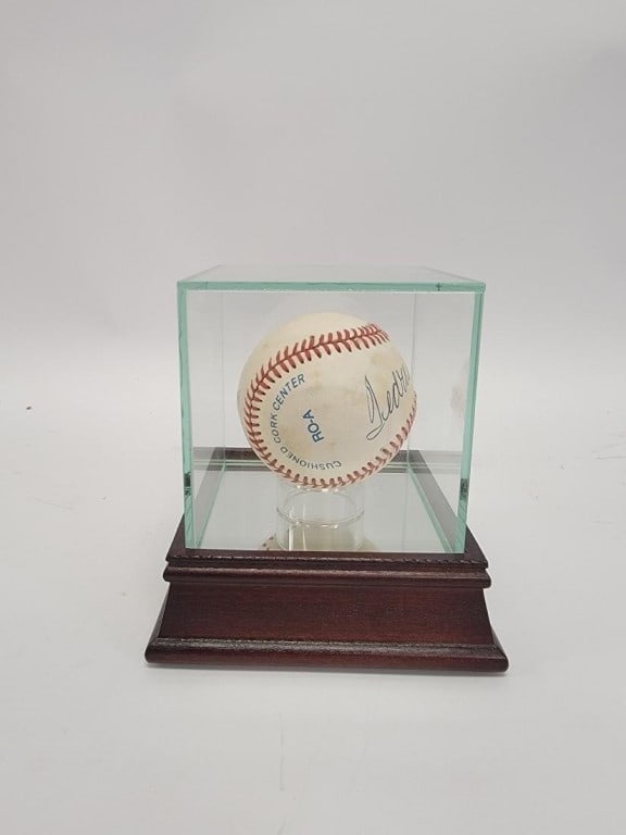 TED WILLIAMS SIGNED / AUTOGRAPHED BASEBALL - 2