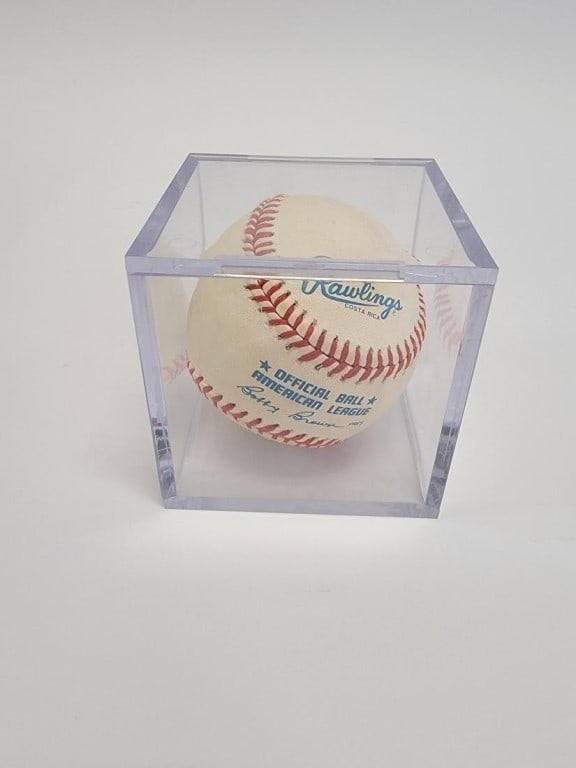 MICKEY MANTLE SIGNED / AUTOGRAPHED BASEBALL - 6