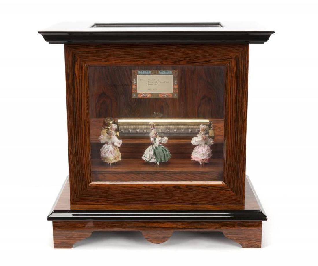 BURT REYNOLDS MUSIC BOX GIFTED TO LONI ANDERSON (1 of 1)