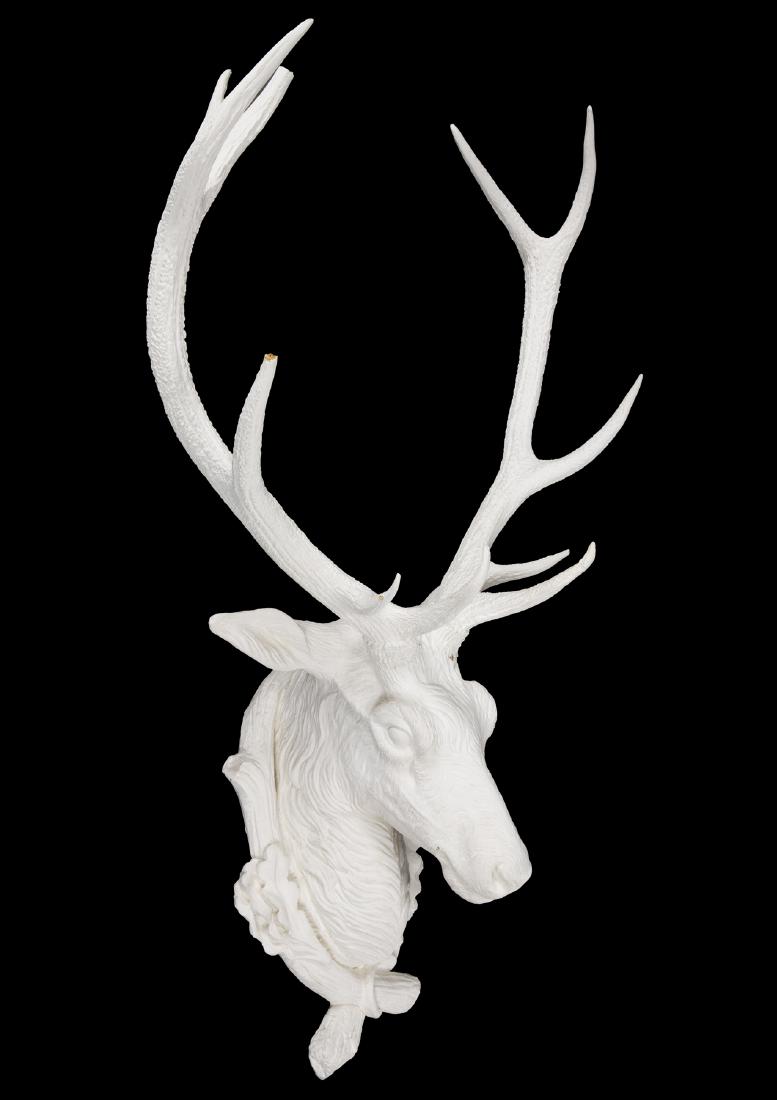 DECORATIVE EUROPEAN MOUNTED RED STAG (1 of 1)