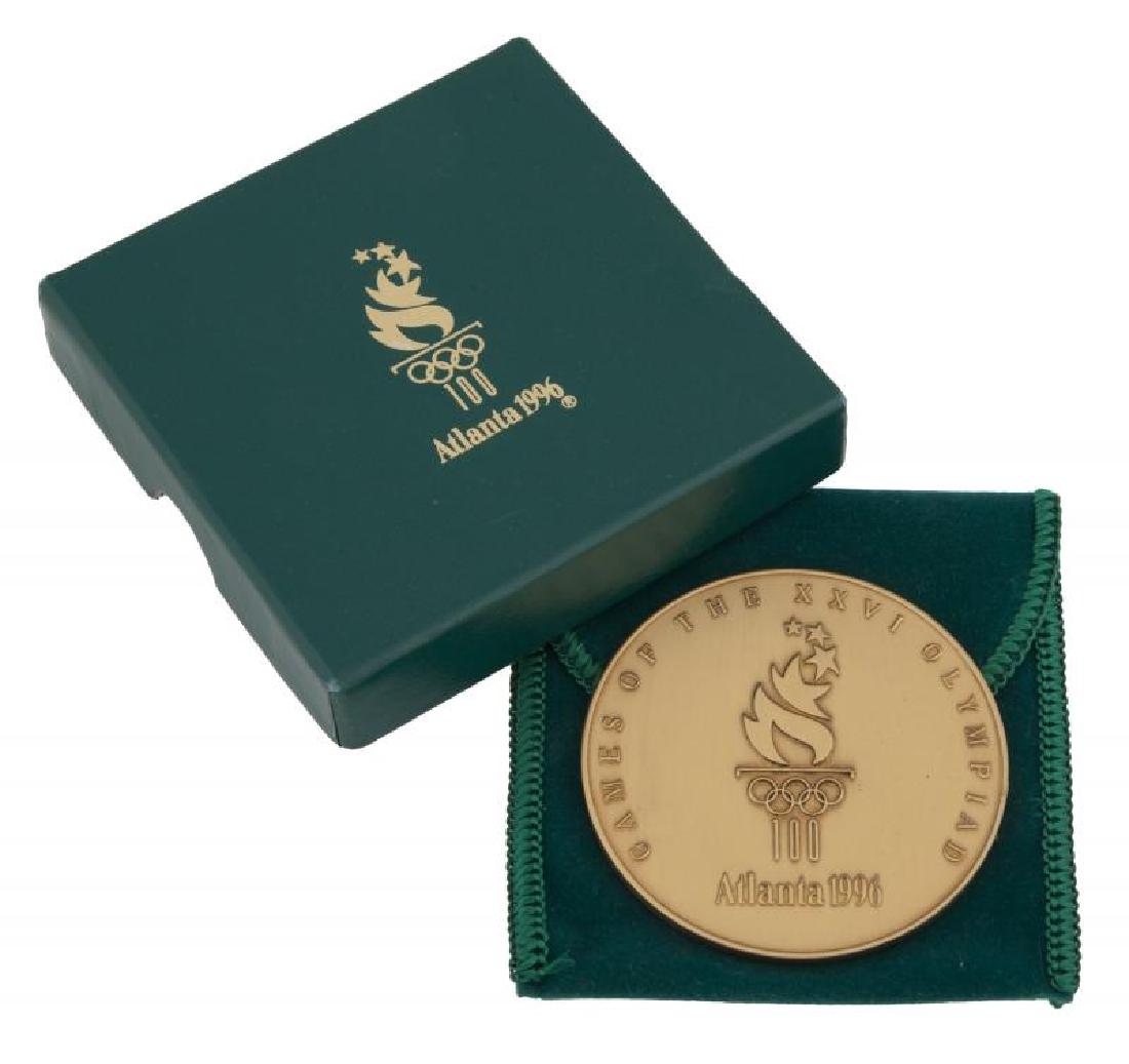 1996 ATLANTA OLYMPICS PARTICIPATION MEDAL WITH CASE (1 of 2)