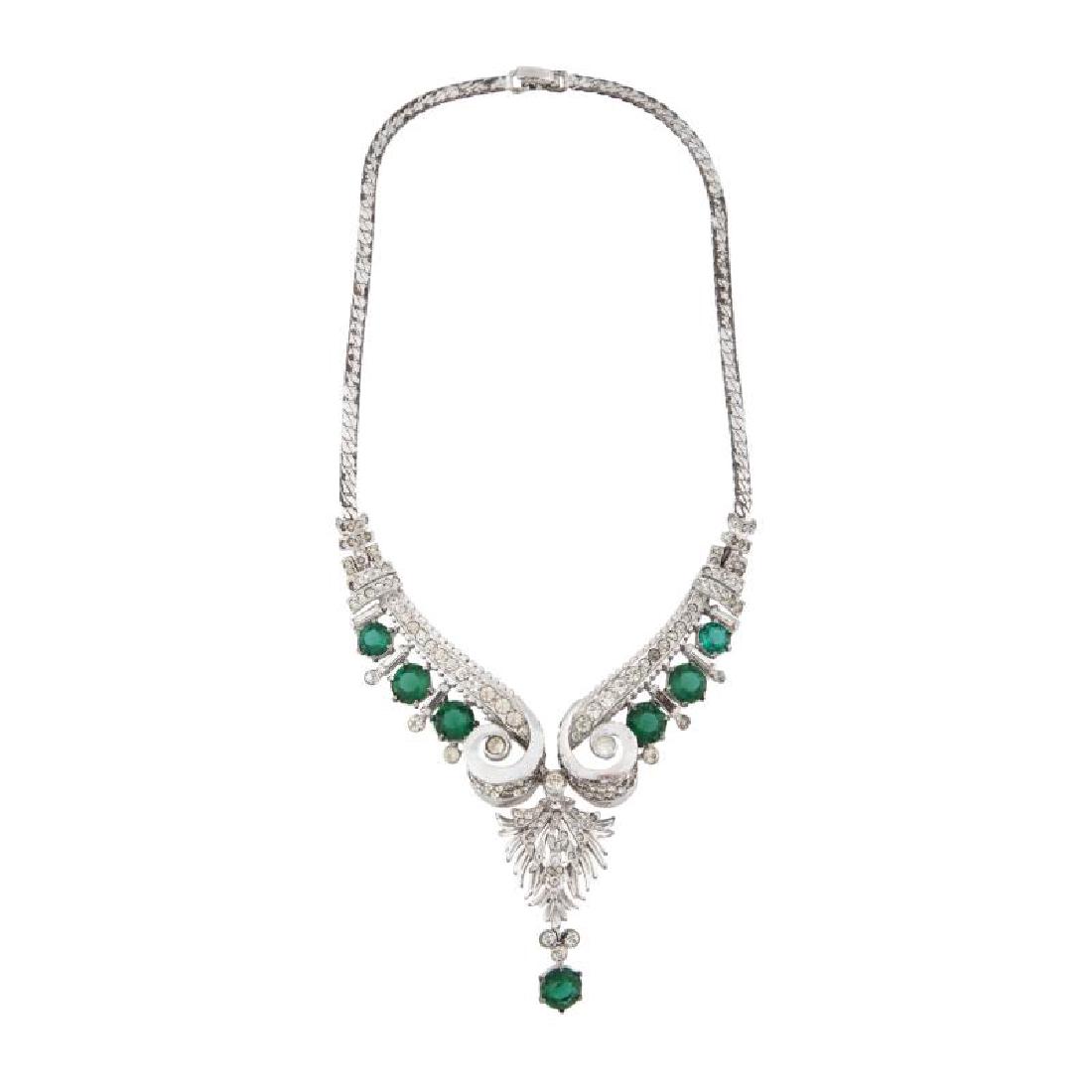 LARAINE DAY AND BARBARA BATES WORN NECKLACE (1 of 3)