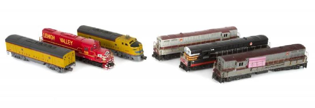LIONEL DIESEL LOCOMOTIVE GROUP OF 6 (1 of 2)