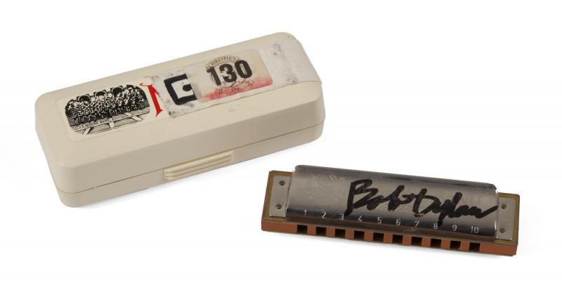 BOB DYLAN SIGNED AND STAGE PLAYED HARMONICA • (1 of 1)