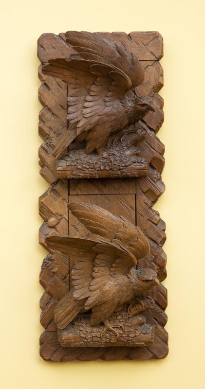 SINATRA CARVED WOOD WALL-MOUNTED LETTER RACK (1 of 1)