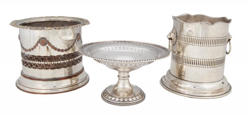 SINATRA GROUP OF SILVER-PLATE TABLE ARTICLES (1 of 2)