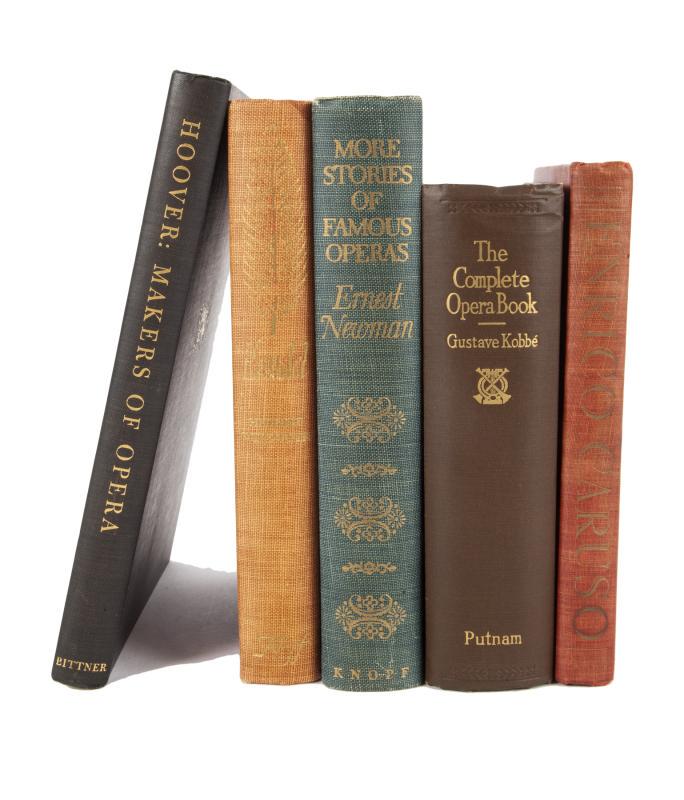 FRANK SINATRA GROUP OF BOOKS ON OPERA (1 of 1)