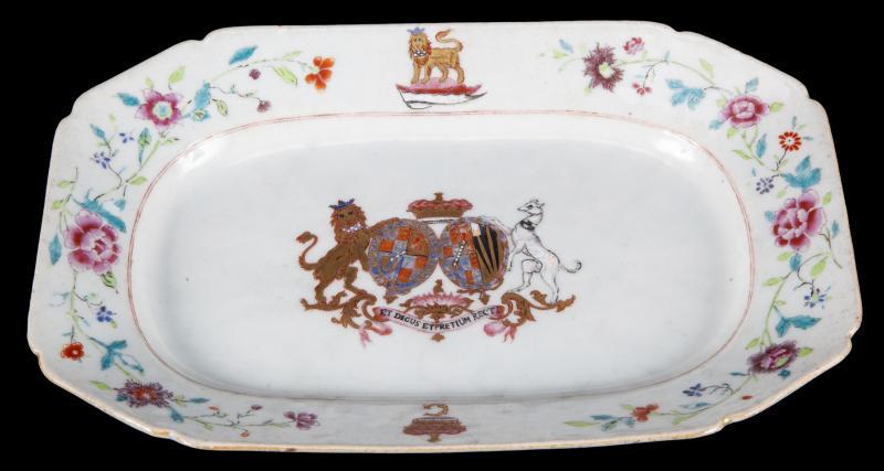 SINATRA CHINESE EXPORT PORCELAIN ARMORIAL RECTANGULAR (1 of 1)