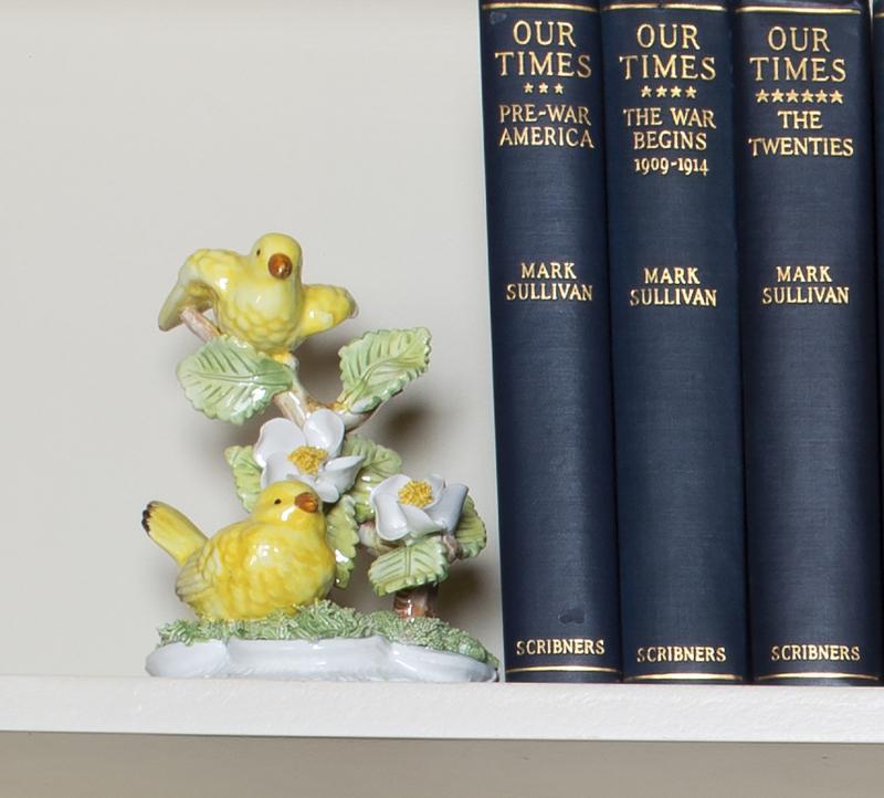 SINATRA ITALIAN PORCELAIN FIGURAL GROUP OF TWO BIRDS (1 of 2)