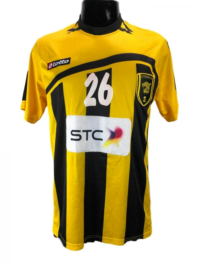 ITTIHAD FC GAME WORN JERSEY 2009: A jersey nº 26 worn with Ittihad FC againstJuventus Football Club, in the international friendly match, December 30, 2009. Lotto Brand, size M. Sports