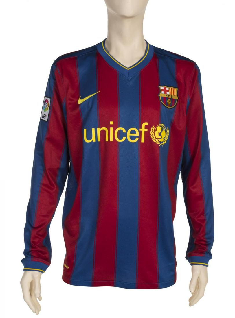 YAYA TOURE 2009-2010 GAME ISSUED FC BARCELONA JERSEY: A Nike brand FC Barcelona jersey game issued to Yaya Toure during the 2009-2010 La Liga season. Size M. Sports