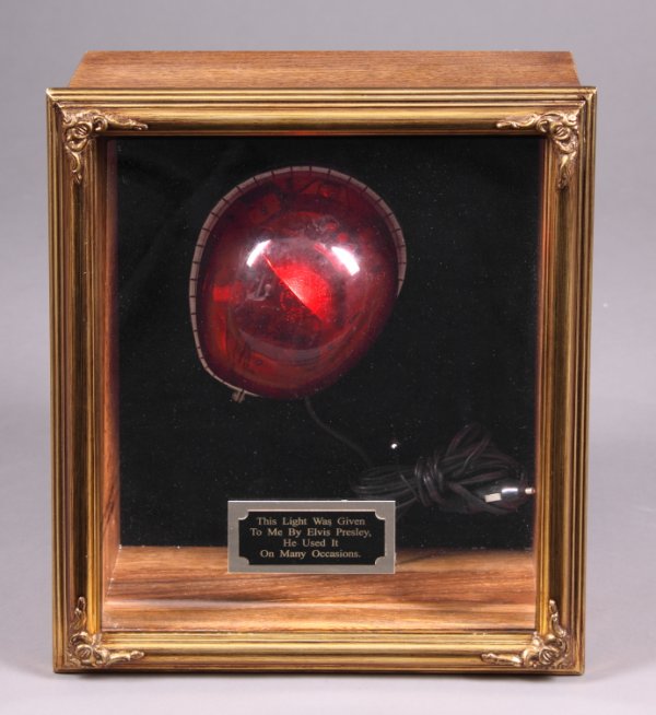 ELVIS RED STROBE LIGHT