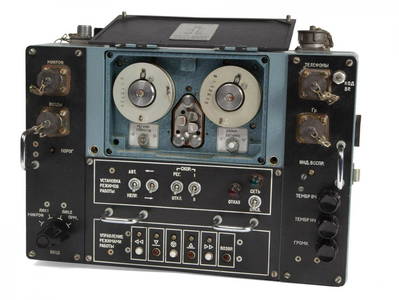 SOVIET KGB SPY P-504N STEEL WIRE RECORDER FOR VEHICLES