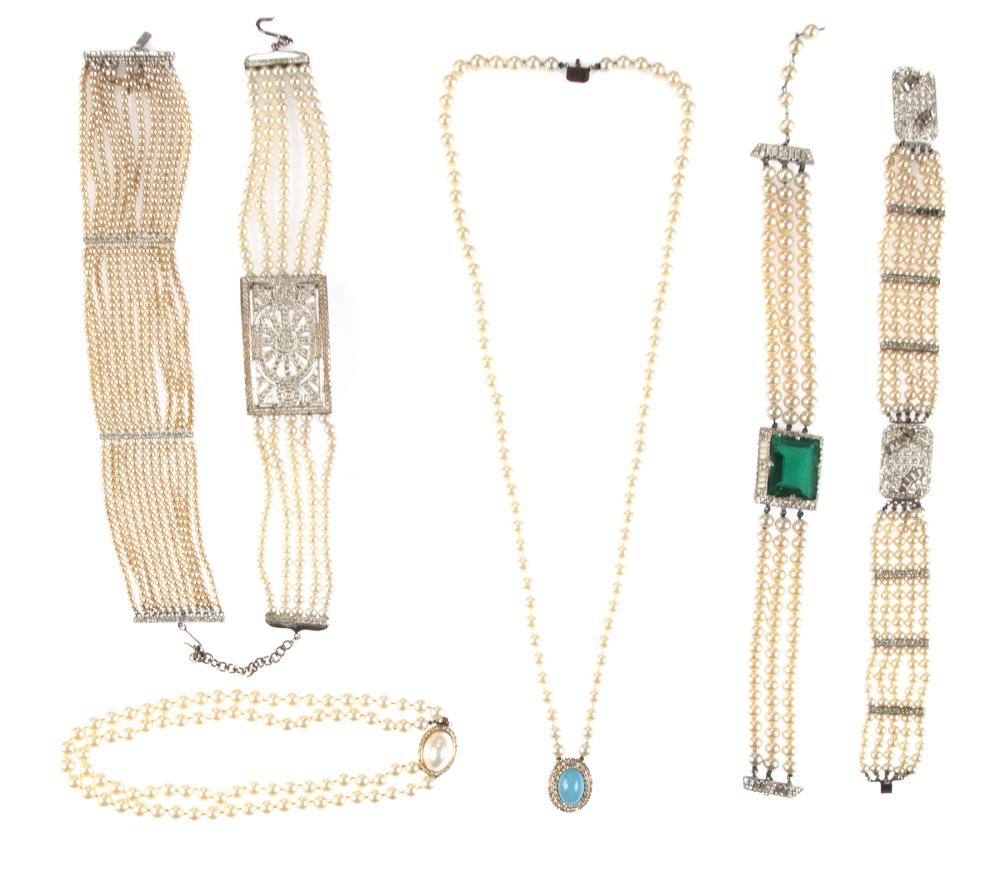 JEAN KASEM VINTAGE COSTUME PEARL CHOKER NECKLACES (1 of 1)