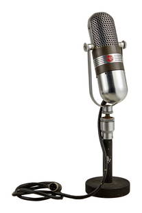 ZZ TOP | DUSTY HILL VINTAGE RCA MICROPHONE: A 1950s RCA model 77-DX microphone on stand with original cable. This is the same model of microphone that Dusty's idol, Elvis Presley, used during his world radio debut at the Louisiana Hayride o