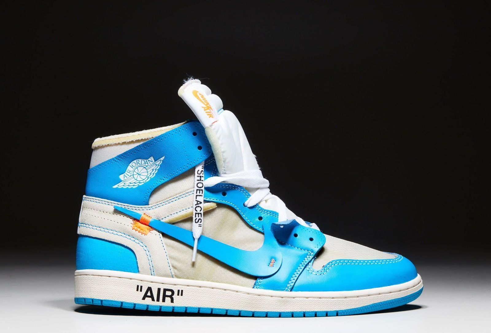 Jordan retro 1 high off white university blue sales