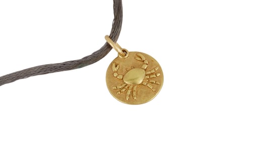 Christine McVie | Personalized Annoushka Gold Cancer Horoscope Pendant Necklace