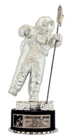 Madonna | "Ray of Light" MTV Video Music "Moonman" Award