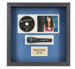 Amy Winehouse | Stage-Used Sennheiser e935 Microphone (2007-2011)