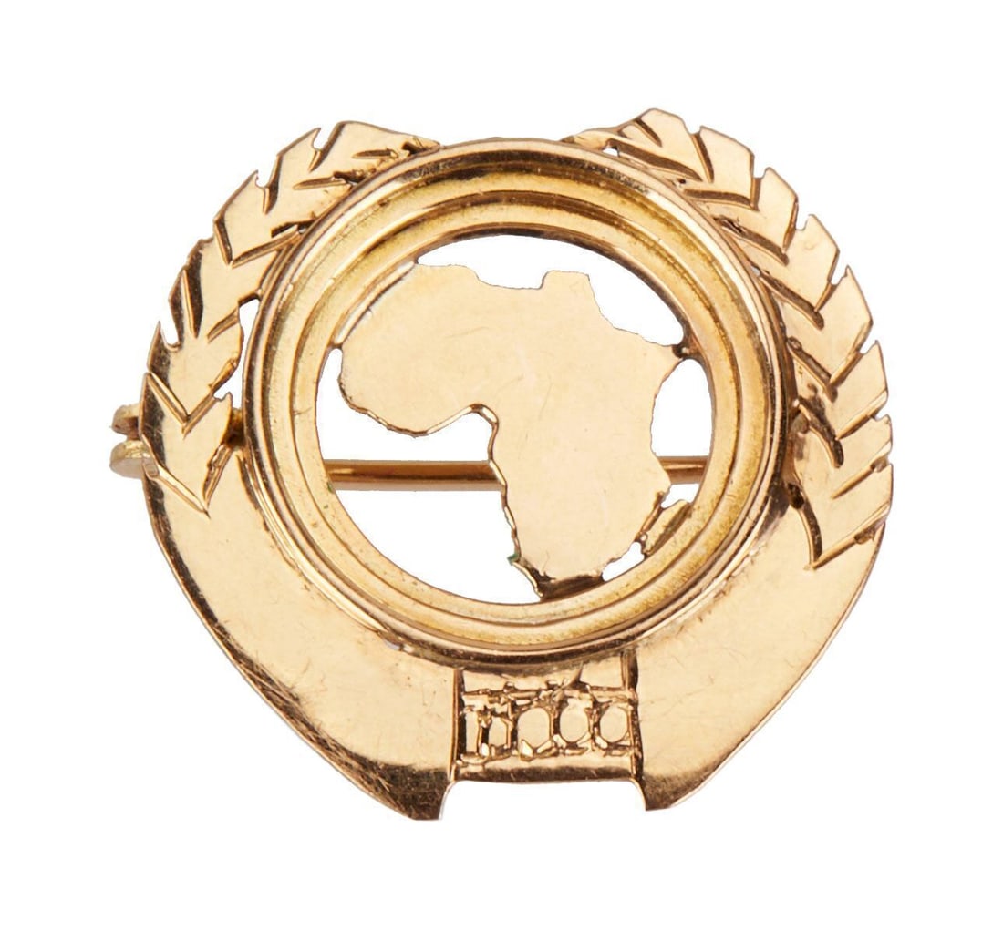 Harry Belafonte | 18K Gold Africa Lapel Pin (1 of 6)