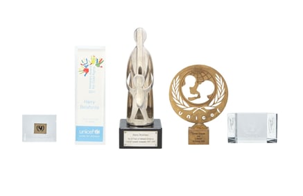 Harry Belafonte | Three UNICEF Awards With Photos