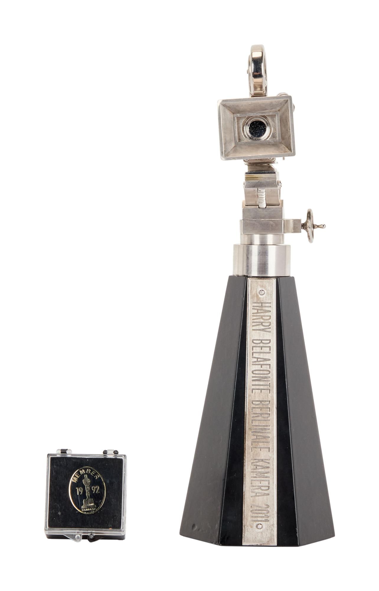 Harry Belafonte | Berlinale Camera and Academy Member Pin (1 of 9)