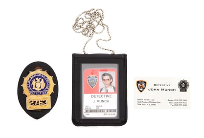 Law & Order: Special Victims Unit | John Munch (Richard Belzer) NYPD Shield, Photo ID, Wallet