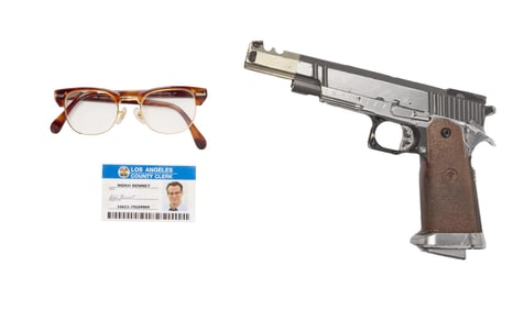 Heroes | Noah Bennet (Jack Coleman) Horn-Rimmed Glasses and Non-Firing Pistol with ID Card
