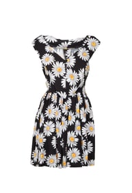 Beverly Hills, 90210 | Donna Martin (Tori Spelling) Summer Dress