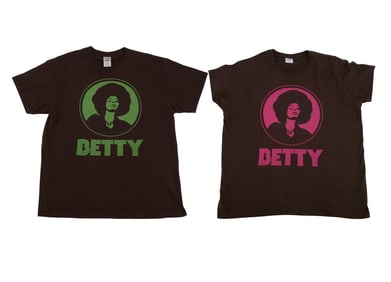 Betty Davis | Portrait Print T-Shirts