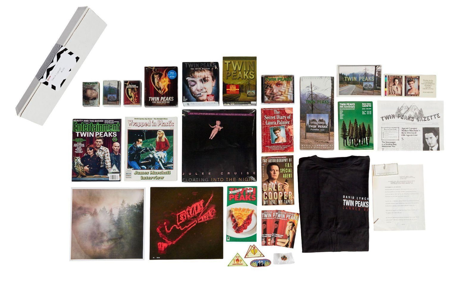David Lynch | "Twin Peaks" Memorabilia and Blu Ray (D): A group of memorabilia relating to David Lynch and Mark Frost's drama series, Twin Peaks (ABC, 1990-1991) and David Lynch's third season of the series, Twin Peaks: The Return (S