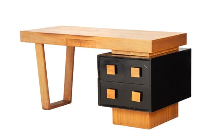 David Lynch | Gilbert Rhode for Herman Miller Desk