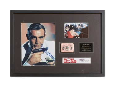 James Bond: Dr. No | Le Cercle Casino 10 Pound Poker Chip and Signed Sean Connery Photo
