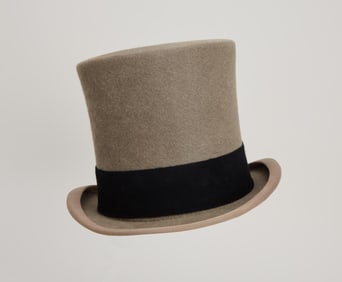 Duke of Windsor | Monogramed Leather Case and Lock & Co. Hatters Top Hat