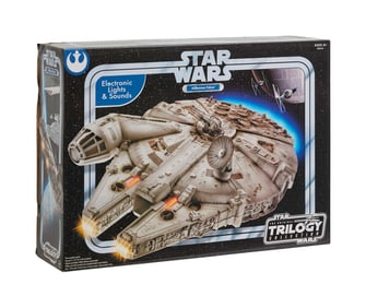 Star Wars | Hasbro Original Trilogy Collection Millennium Falcon