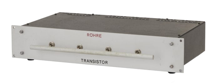 Florian Schneider | Rohre (Tube)/Transistor Switching Rack Unit