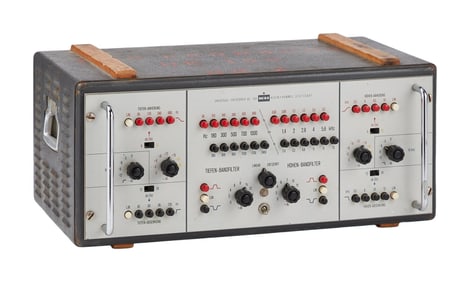 Florian Schneider | Klein + Hummel UE-100 Vintage Tube Equalizer