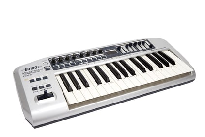 Florian Schneider | Edirol PCR-30 MIDI Keyboard Controller